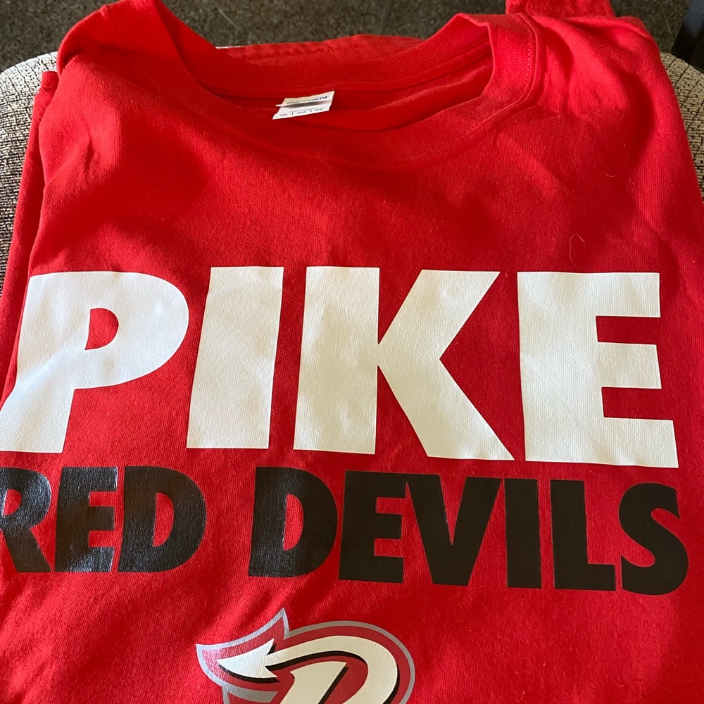 Gildan pike Red Devils T-shirt size 3XL